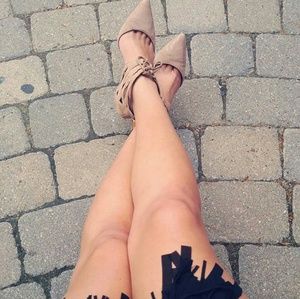 Ivanka Trump Necila Suede Lattice-Top Pumps Size 7